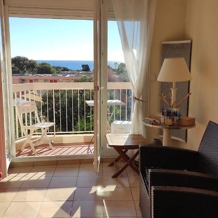 Appartement Lumineux Vue Mer Frejus Ngoại thất bức ảnh