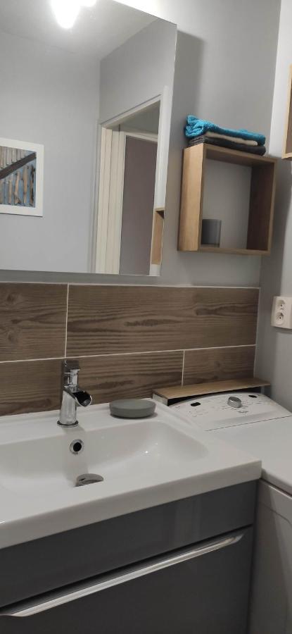 Appartement Lumineux Vue Mer Frejus Ngoại thất bức ảnh